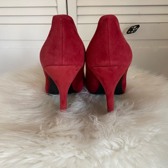 Nine West Red Suede Leather Pump - Picture 6 of 9